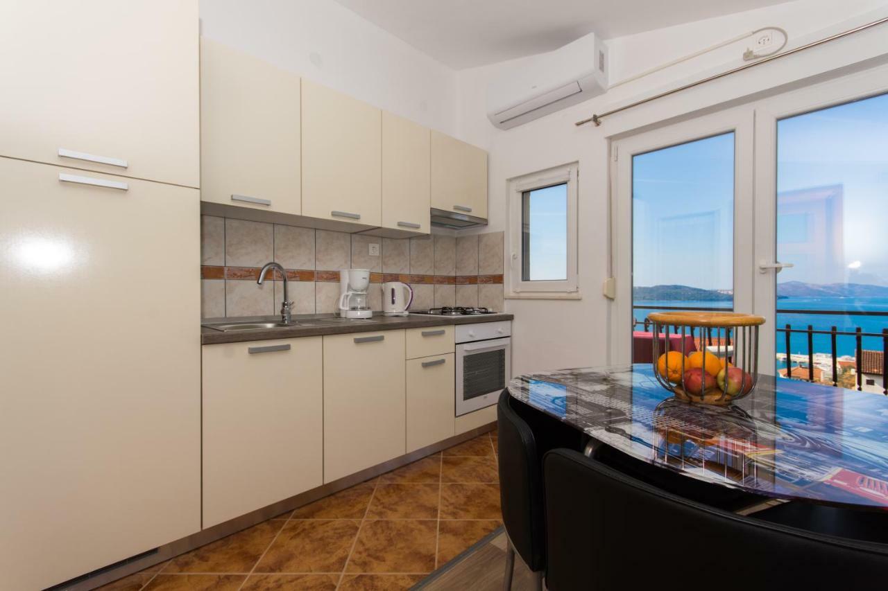 Apartmani Island Trogir Kültér fotó